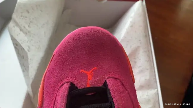 Rep Retro Jordan (W) Shocking Low Pink DH4121-600 14 0520